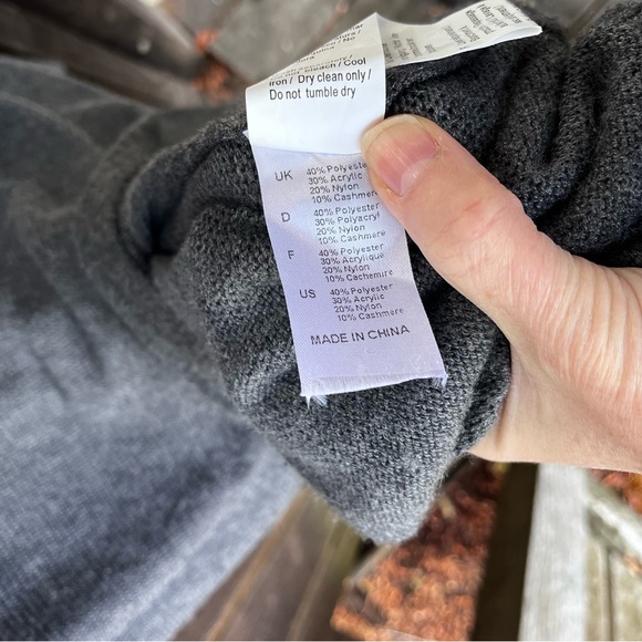 DJT Cashmere Blend Poncho Shawl Charcoal Gray One Size Fits All - Picture 5 of 8